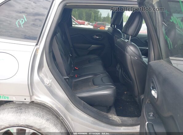 1C4PJMLX7KD422354 2019 JEEP CHEROKEE Silver VIN კოდის სტიკერის ხედი