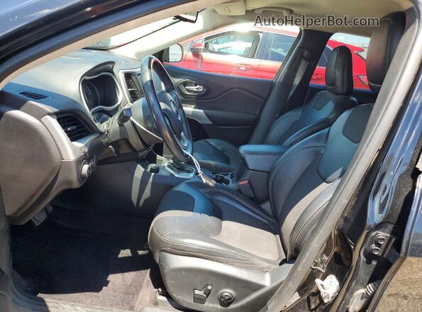 1C4PJMLX8JD548771 2018 JEEP CHEROKEE Черный Вид салона спереди