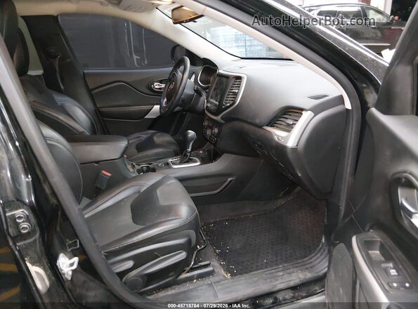 1C4PJMLX8JD602487 2018 JEEP CHEROKEE Black Սալոնի դիմացի տեսք