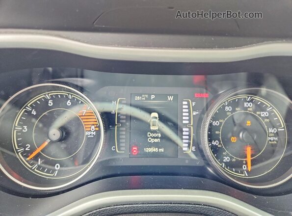 1C4PJMLX9JD602806 2018 JEEP CHEROKEE Burgundy Սարքավորումների վահանակի տեսք