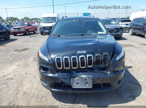 1C4PJMLXXJD517408 2018 JEEP CHEROKEE Black Rear interior view