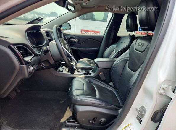 1C4PJMMB1PD114753 2023 JEEP CHEROKEE White Front interior view
