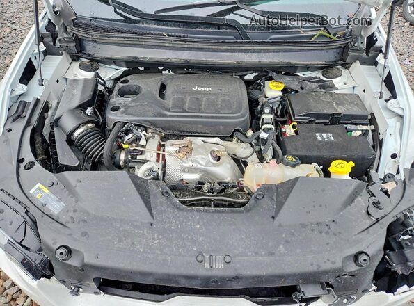 1C4PJMMN1ND528607 2022 JEEP CHEROKEE White Շարժիչի բաժամունքի տեսք
