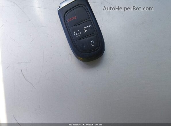 1C4PJMMN4ND525815 2022 JEEP CHEROKEE Gray Widok deski rozdzielczej