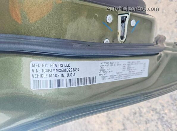 1C4PJMMX6MD223894 2021 JEEP CHEROKEE Green Engine compartment view