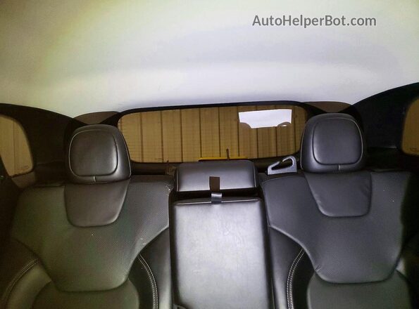 1C4PJMMX8ND501681 2022 JEEP CHEROKEE Silver Հետևի նստատեղերի տեսք