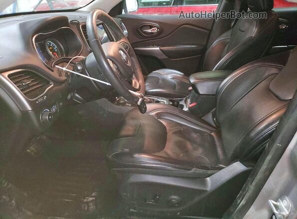 1C4PJMMX8ND501681 2022 JEEP CHEROKEE Silver Սալոնի դիմացի տեսք