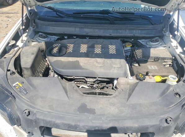 1C4PJMMX9MD141321 2021 JEEP CHEROKEE White Vista interior trasera