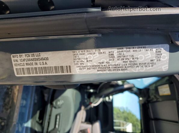 1C4PJXAN8SW549430 2025 JEEP WRANGLER Silver Vista interior de 360 grados