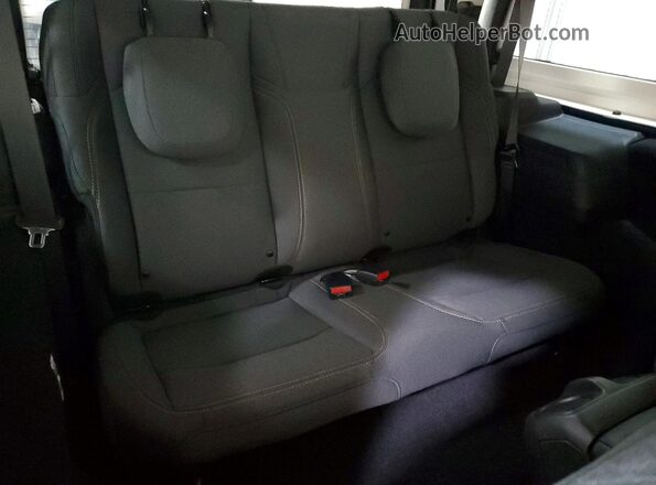1C4PJXANXSW646340 2025 JEEP WRANGLER Gray Vista interior trasera