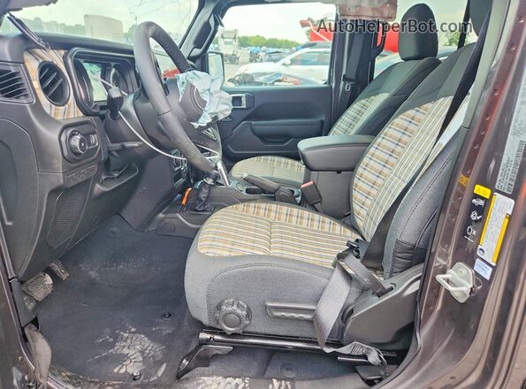 1C4PJXDGXTW282614 2026 JEEP WRANGLER Gray Front interior view