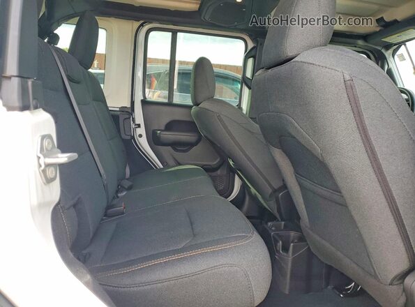 1C4PJXDNXSW509183 2025 JEEP WRANGLER White Widok wnętrza z tyłu