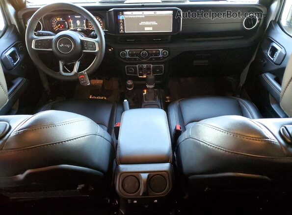 1C4PJXEG1RW287577 2024 JEEP WRANGLER Серебряный Вид панели приборов