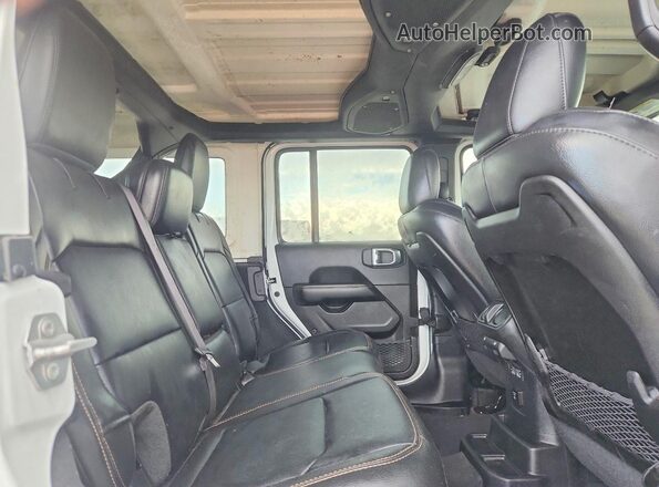 1C4PJXEG8RW267438 2024 JEEP WRANGLER White Rear seats view