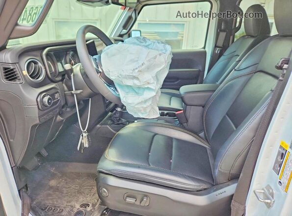 1C4PJXEN4SW609939 2025 JEEP WRANGLER White წინა სალონის ხედი