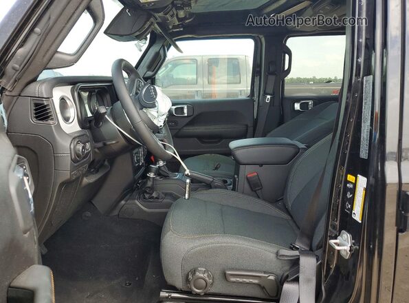 1C4PJXENXTW194384 2026 JEEP WRANGLER Черный Вид салона спереди