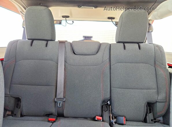 1C4PJXFG9TW244255 2026 JEEP WRANGLER Красный Вид задних сидений