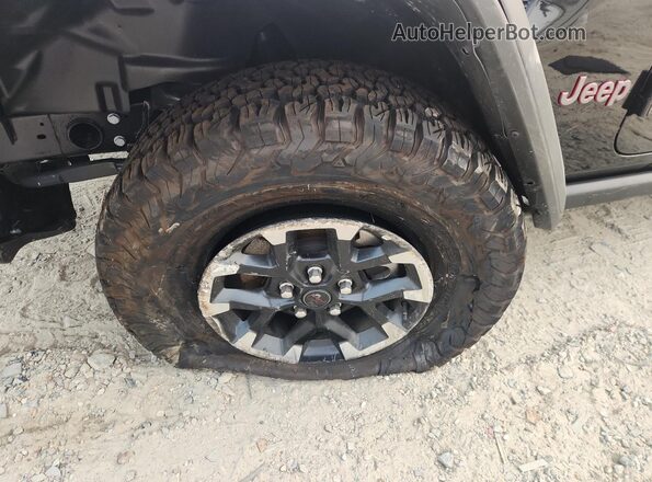 1C4PJXFGXTW268421 2026 JEEP WRANGLER Black Vista de la etiqueta del VIN