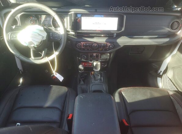 1C4PJXFN1SW565851 2025 JEEP WRANGLER White Dashboard view