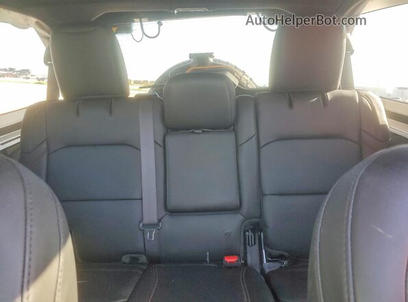 1C4PJXFN1SW565851 2025 JEEP WRANGLER White Rear seats view