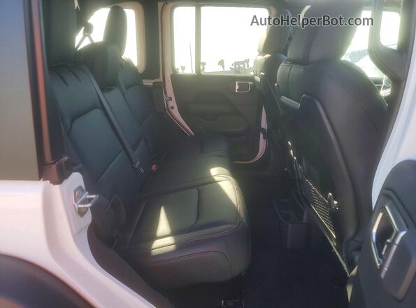 1C4PJXFN1SW565851 2025 JEEP WRANGLER White Rear interior view