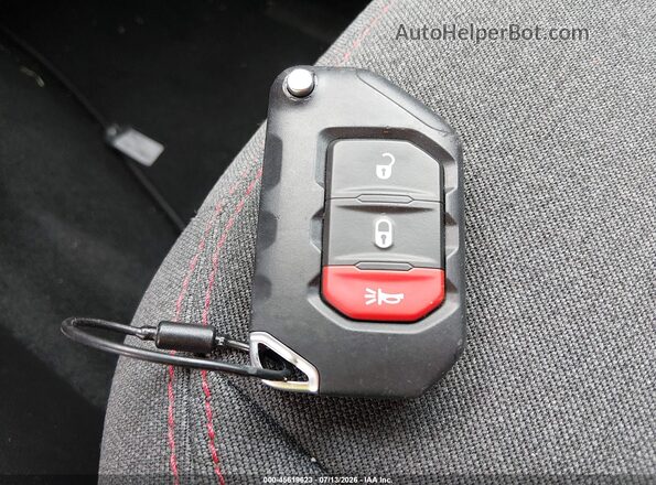 1C4PJXFN2TW235069 2026 JEEP WRANGLER Серый Вид панели приборов