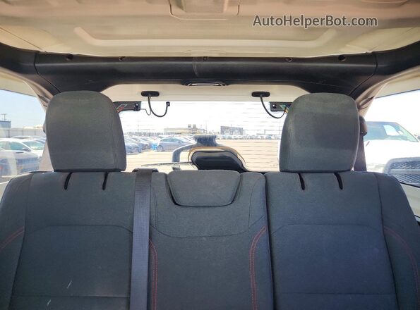 1C4PJXFN3SW560392 2025 JEEP WRANGLER White Հետևի նստատեղերի տեսք