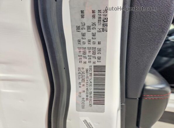 1C4RDJDG6JC483311 2018 DODGE DURANGO White Widok naklejki z numerem VIN