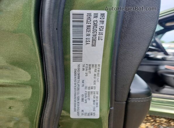 1C4RDJDG7MC683358 2021 DODGE DURANGO Green VIN կոդի պիտակի տեսք