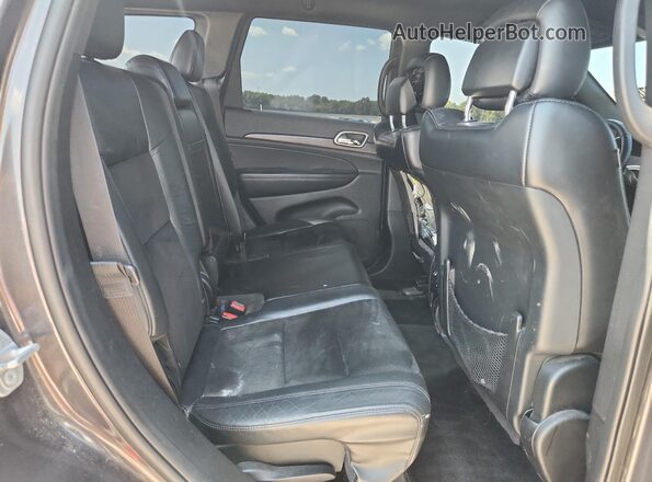 1C4RJEAG1HC952335 2017 JEEP GRAND Gray Rear interior view
