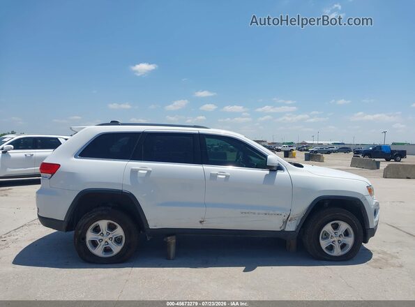 1C4RJEAG2GC391058 2016 JEEP GRAND CHEROKEE White უკანა სალონის ხედი