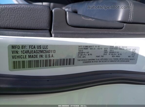1C4RJEAG2MC540113 2021 JEEP GRAND CHEROKEE White Engine compartment view