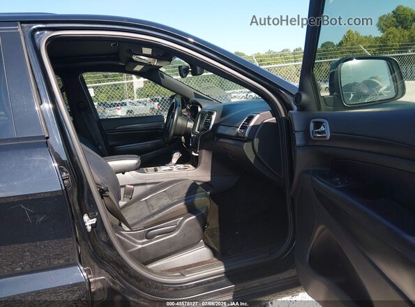 1C4RJEAG4HC761783 2017 JEEP GRAND CHEROKEE Черный Вид салона спереди