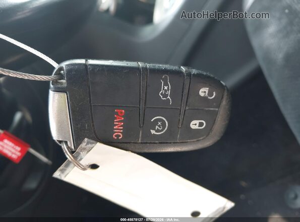 1C4RJEAG4HC761783 2017 JEEP GRAND CHEROKEE Черный Вид панели приборов