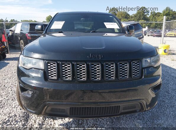 1C4RJEAG4HC761783 2017 JEEP GRAND CHEROKEE Черный Вид щитка приборов