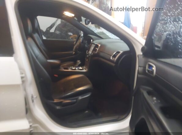 1C4RJEAG6HC816668 2017 JEEP GRAND CHEROKEE White Սալոնի դիմացի տեսք