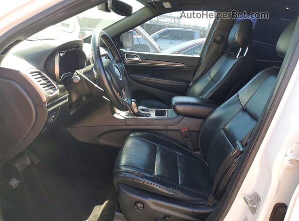 1C4RJEBG3HC636207 2017 JEEP GRAND White Widok wnętrza z przodu