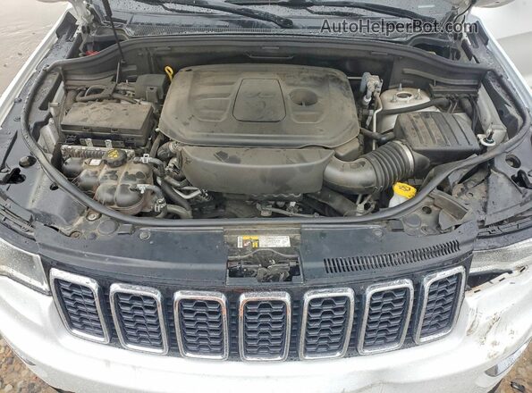 1C4RJEBG3LC118297 2020 JEEP GRAND White Rear interior view