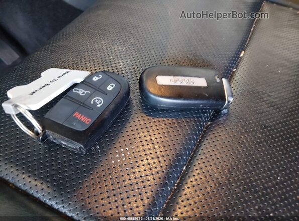 1C4RJEBG6HC925467 2017 JEEP GRAND CHEROKEE Черный Вид панели приборов
