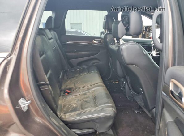 1C4RJEBG7HC780276 2017 JEEP GRAND Brown Widok wnętrza z tyłu