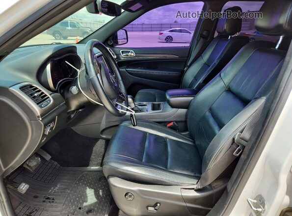 1C4RJEBG9JC110797 2018 JEEP GRAND White Front interior view