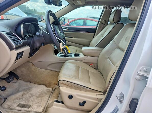 1C4RJECG6HC732217 2017 JEEP GRAND White Front interior view