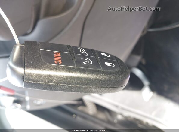 1C4RJECG9KC646990 2019 JEEP GRAND CHEROKEE Черный Вид панели приборов