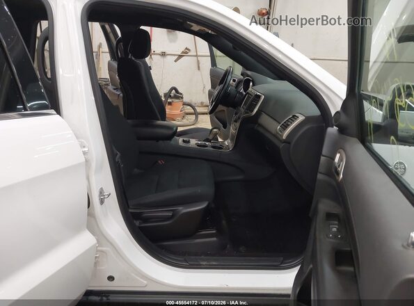 1C4RJFAG0HC782264 2017 JEEP GRAND CHEROKEE Белый Вид салона спереди