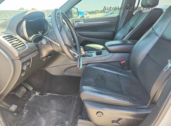 1C4RJFAG0JC206776 2018 JEEP GRAND Белый Вид салона спереди