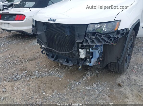 1C4RJFAG0JC500758 2018 JEEP GRAND CHEROKEE White Widok z przodu
