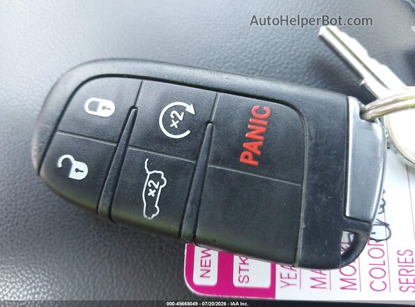 1C4RJFAG0LC388840 2020 JEEP GRAND CHEROKEE Черный Вид панели приборов