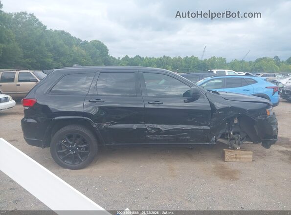 1C4RJFAG1JC264704 2018 JEEP GRAND CHEROKEE Black Widok wnętrza z tyłu