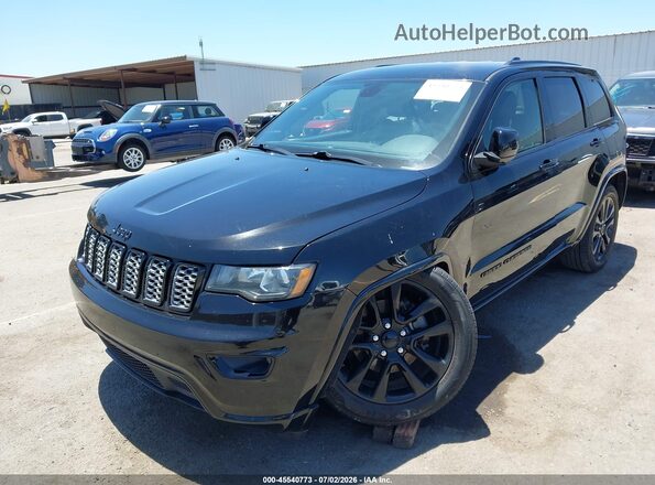1C4RJFAG1JC477667 2018 JEEP GRAND CHEROKEE Black Դիմացի տեսք