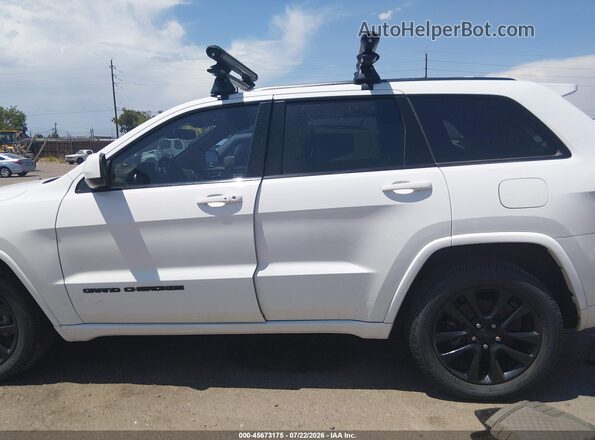 1C4RJFAG2HC958523 2017 JEEP GRAND CHEROKEE Белый Вид задней части салона